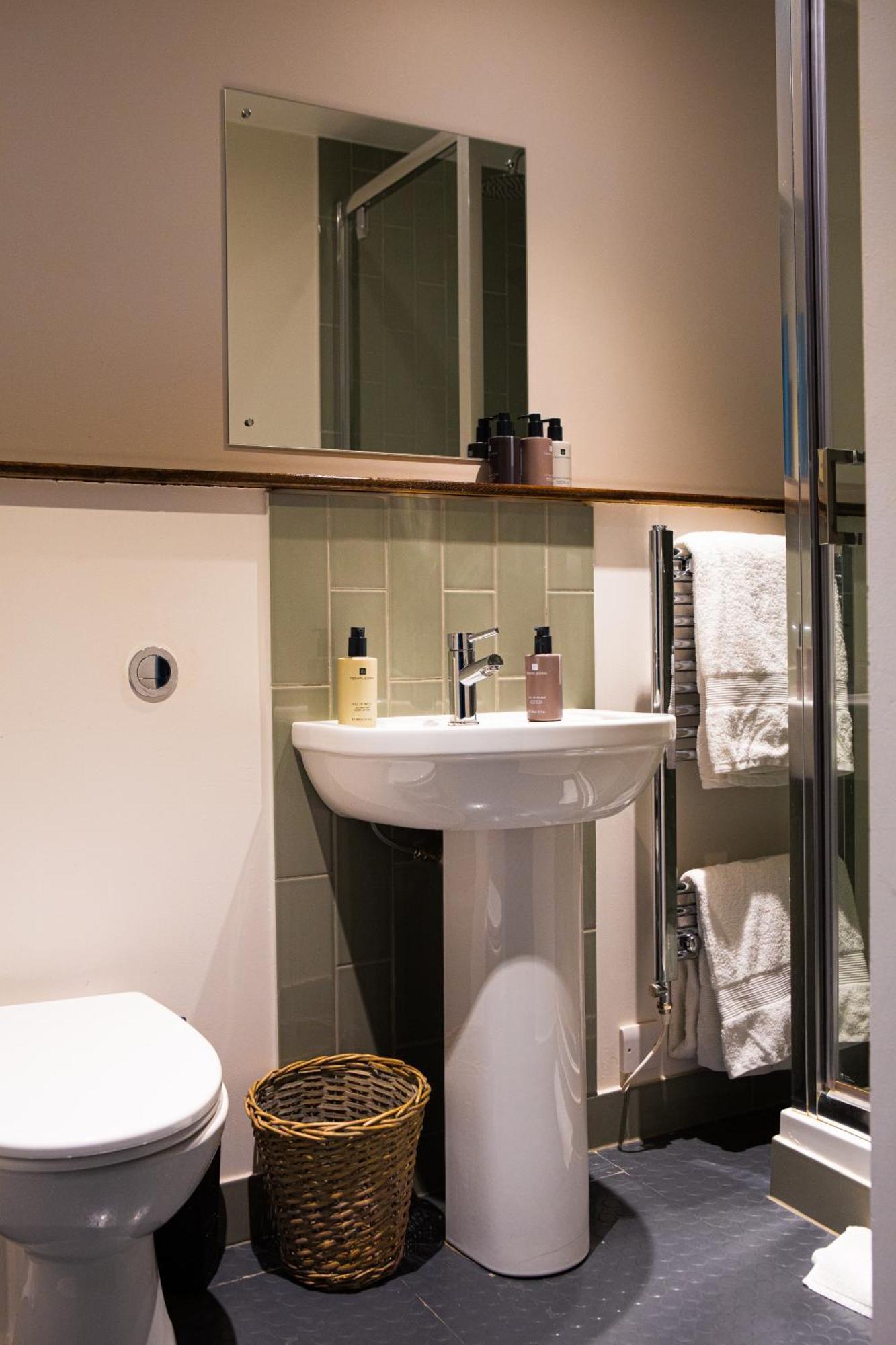 The Crown Rooms لندن المظهر الخارجي الصورة